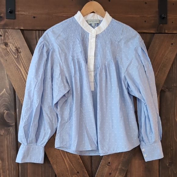 Lee Mathews Light Blue Blouse with White Accents Size 1 - Picture 1 of 7